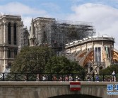 修缮中的巴黎圣母院